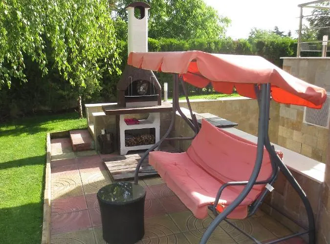 Fantasy Saint Constantine And Helena شقة