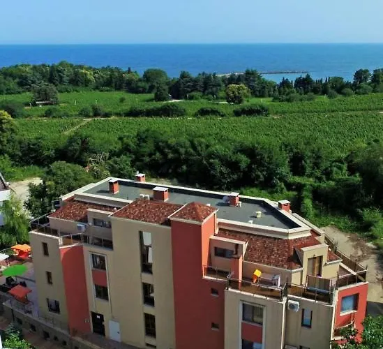 Fantasy Saint Constantine And Helena Apartament *